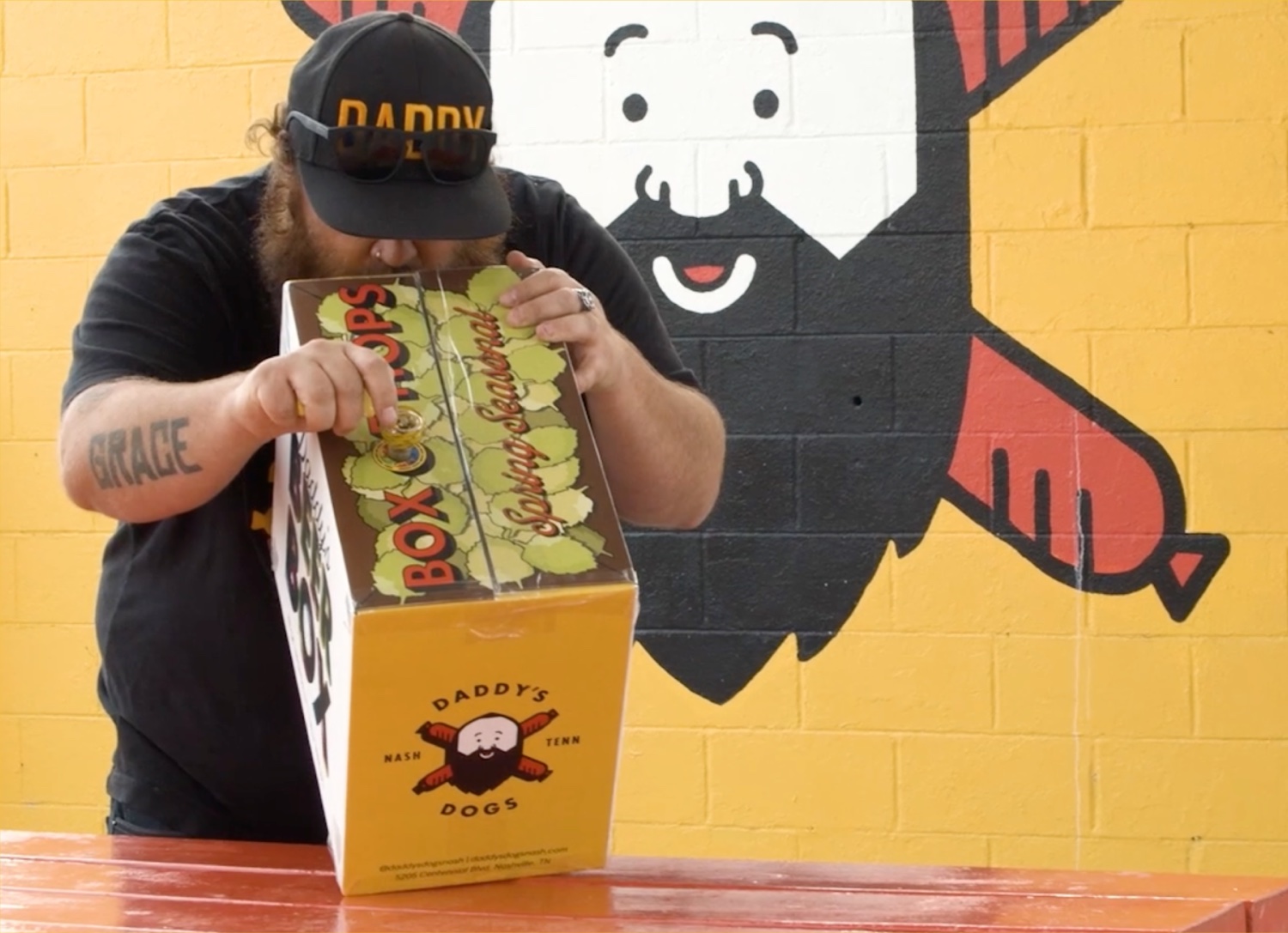 The smokeable Daddy’s Beer Box — Box of Hops spring seasonal